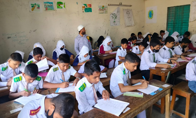 গাছা প্রেসক্লাবের উদ্যোগে বৃত্তি পরীক্ষা অনুষ্ঠিত